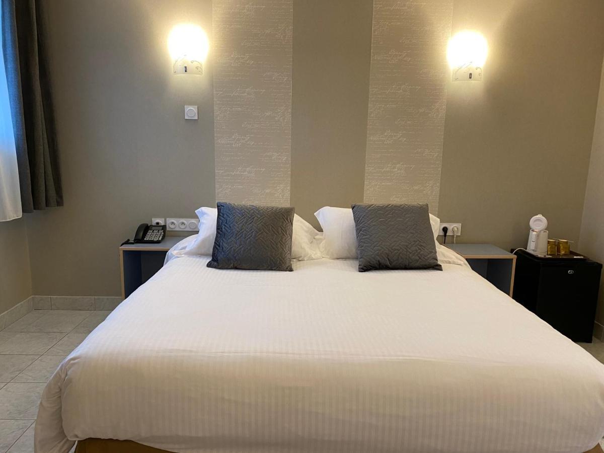 Contact Hotel - Motel Les Bleuets & Spa La Rivière-Saint-Sauveur Екстериор снимка