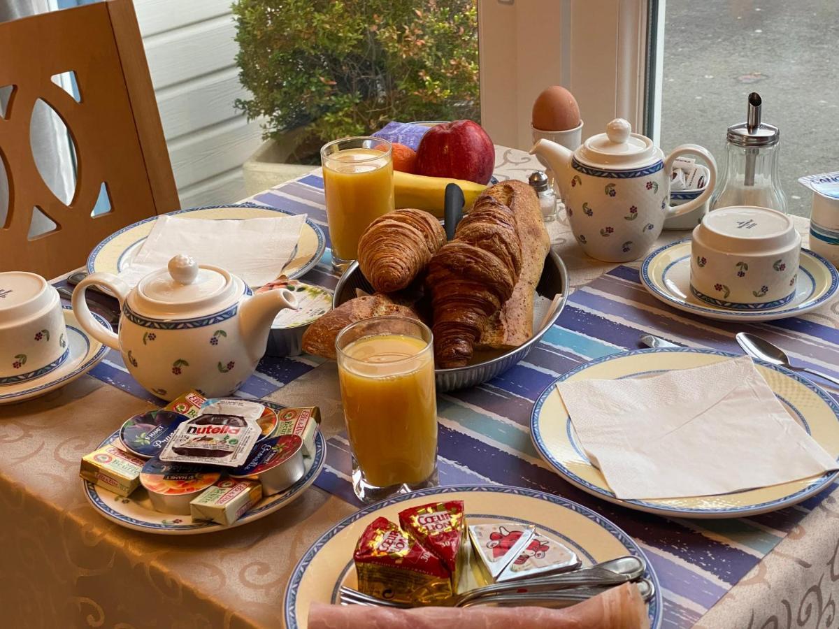 Contact Hotel - Motel Les Bleuets & Spa La Rivière-Saint-Sauveur Екстериор снимка