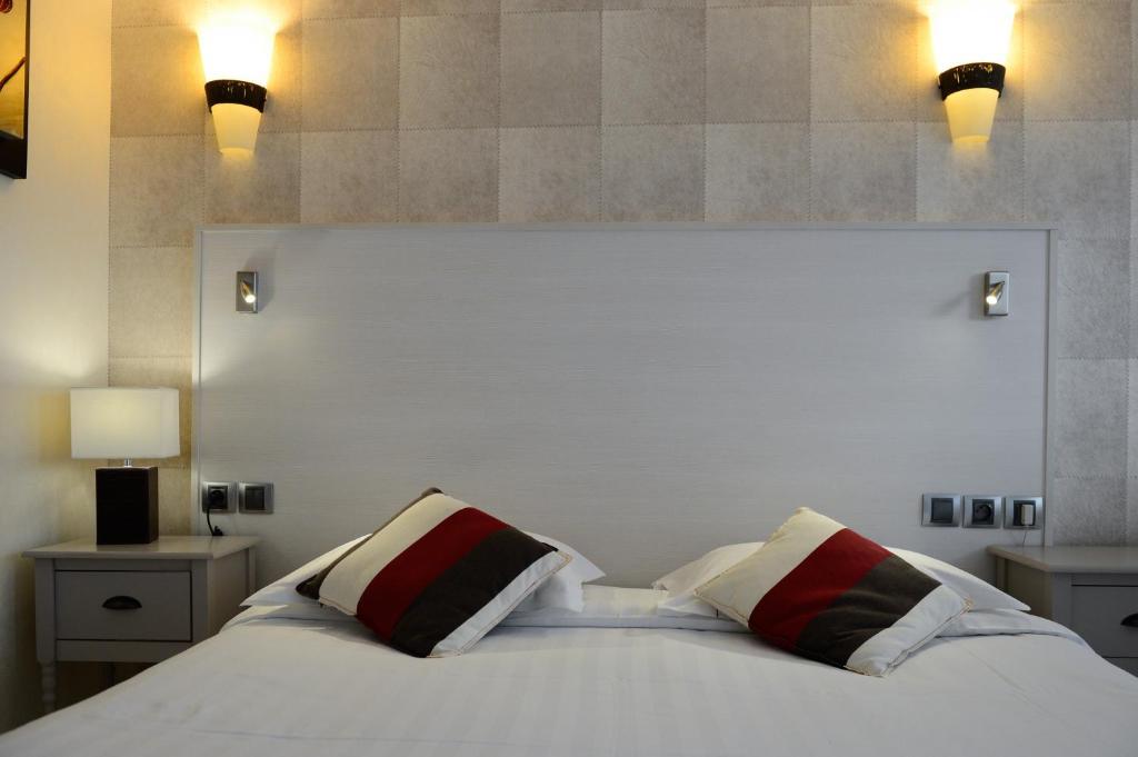 Contact Hotel - Motel Les Bleuets & Spa La Rivière-Saint-Sauveur Екстериор снимка